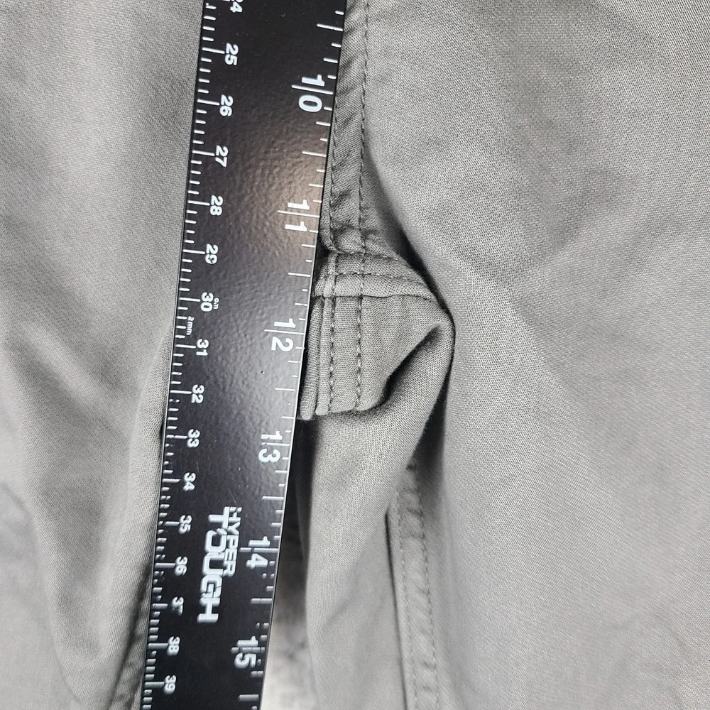 Banana Republic first photo